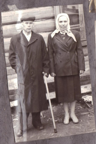 Лукина Екатерина Михаловна с супругом адвокатом Лукиным Александром  Лукичом в послевоенные годы.